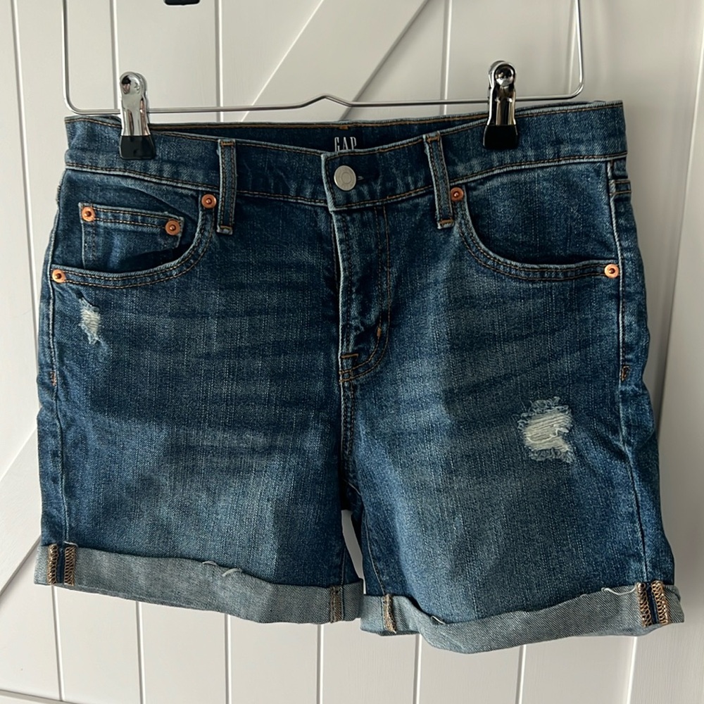 EUC Gap Jean Shorts Size 27